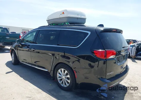 2017 Chrysler Pacifica Touring-L from USA, damaged, VIN 2C4RC1BG5HR730325